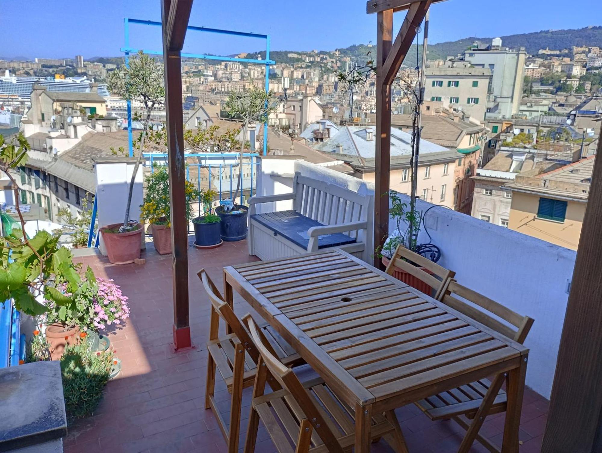 Cinque Lampadi Rooftop Genua